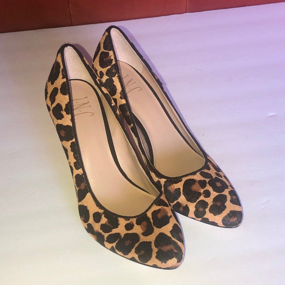+ INC International Concepts Animal Print  Mid Heel Pumps NEW size 5 1/2